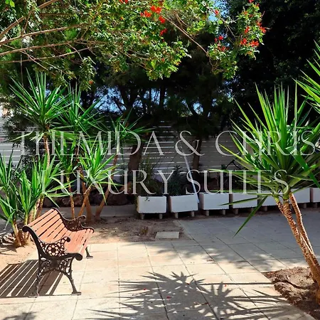 Luxury Penthouse 1br-seafront-seasonal Pool-central Apartment