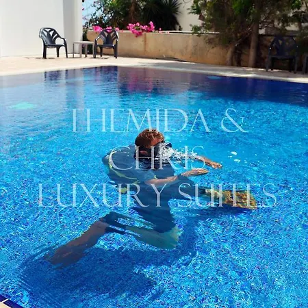 Luxury Penthouse 1br-seafront-seasonal Pool-central * Larnaca