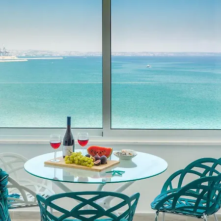 Apartment Luxury Penthouse 1br-seafront-seasonal Pool-central