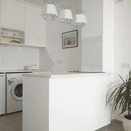 Apartment Luxury Penthouse 1br-seafront-seasonal Pool-central