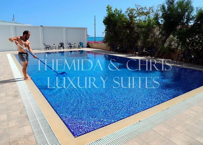 Front-row - Skyline Retreat - Pool Access *