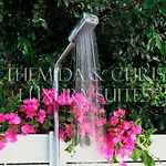 Daire Front-row - Skyline Retreat - Pool Access *