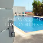 Daire Front-row - Skyline Retreat - Pool Access *