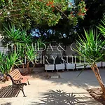 Front-row - Skyline Retreat - Pool Access Daire