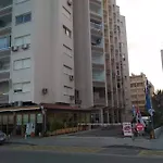 Front-row - Skyline Retreat - Pool Access דירה
