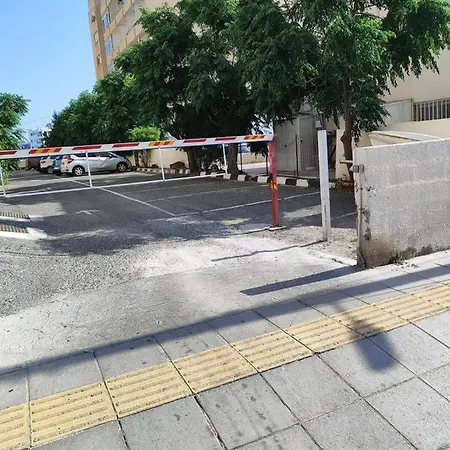 Апартаменты Front-row - Skyline Retreat - Pool Access Ларнака