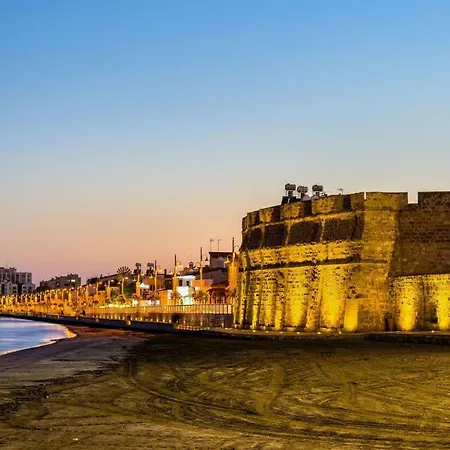 Апартаменты Front-row - Skyline Retreat - Pool Access *