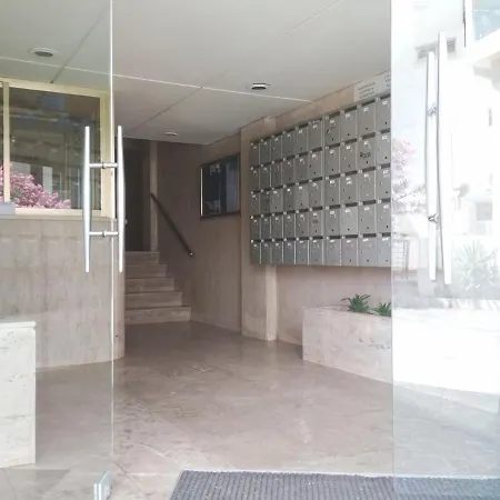 Front-row - Skyline Retreat - Pool Access * לרנקה